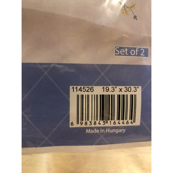 Herrschners Birds On Forsythia Pillowcase Pair Embroidery Kit - Picture 4 of 5